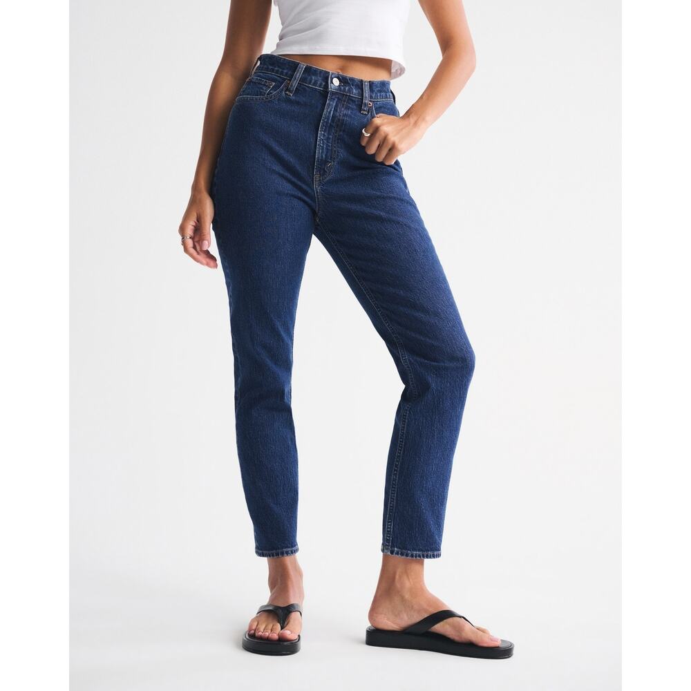 NWT Abercrombie Curve Love Ultra High Rise Ankle Straight Jeans 25S Dark Wash
